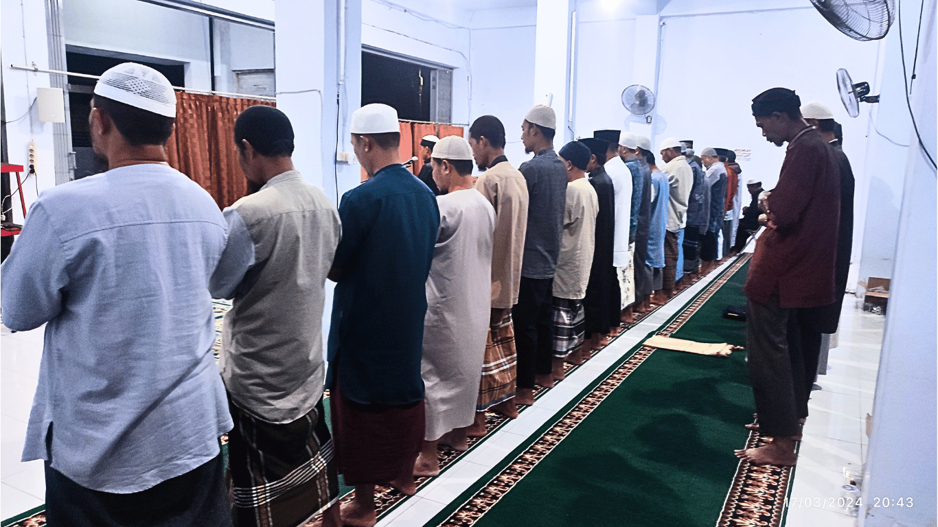 Rutinitas Santri Pondok Pesantren Imam At Thabari Selama Bulan Suci Ramadhan